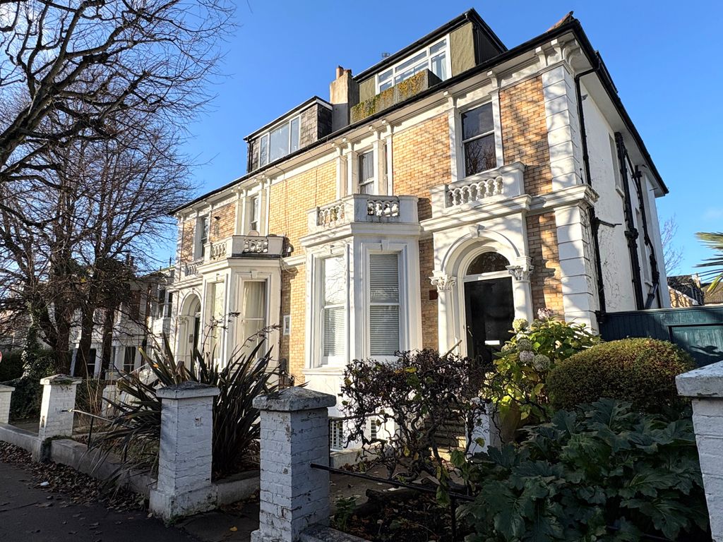 Property photo 1 of 9 Exterior