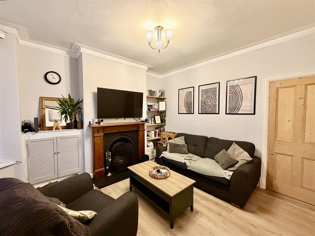 Property photo 2 of 20 2