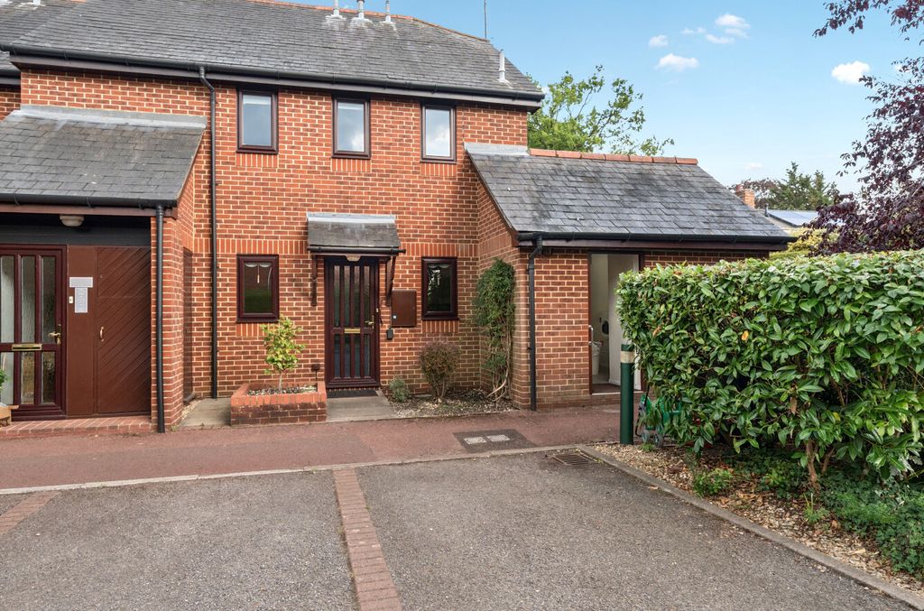 Property photo 1 of 14 1333497-2-688A537...