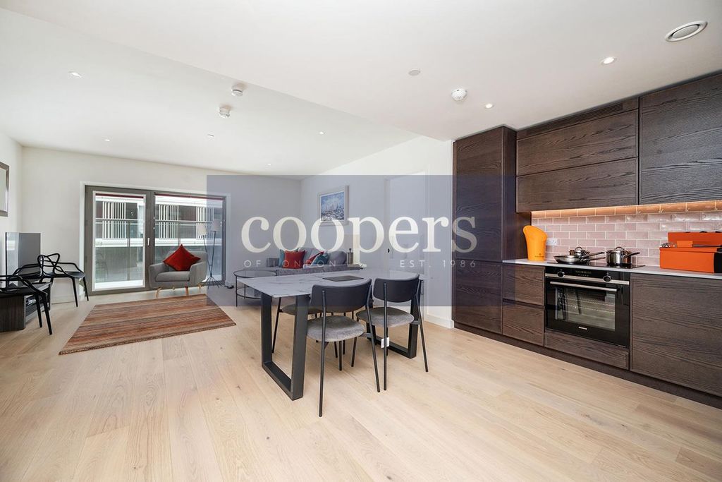 Property photo 1 of 17 W02.Jpg