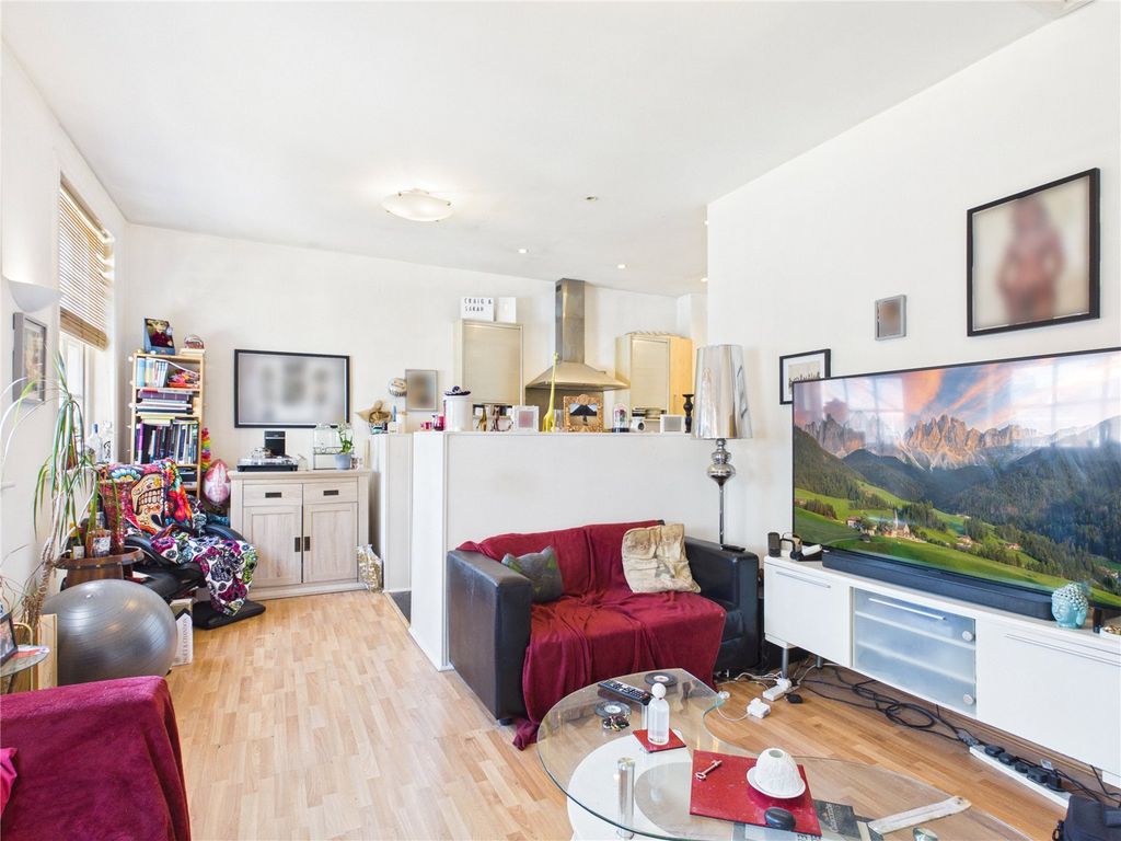 Property photo 3 of 12 Picture No. 06