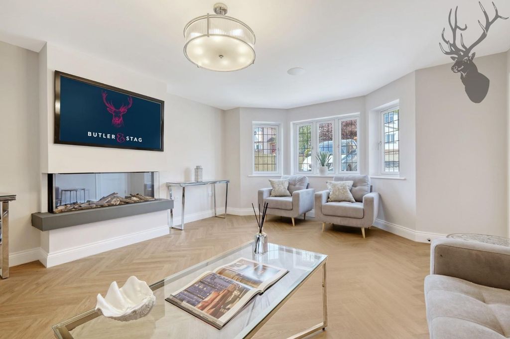 Additional image 6 of 4 bed semi-detached house for saleCrows Road, Epping CM16