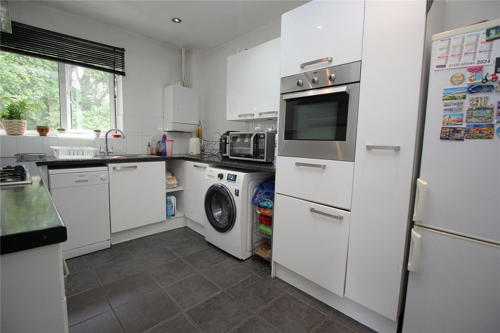 Property photo 3 of 11 Picture No. 09