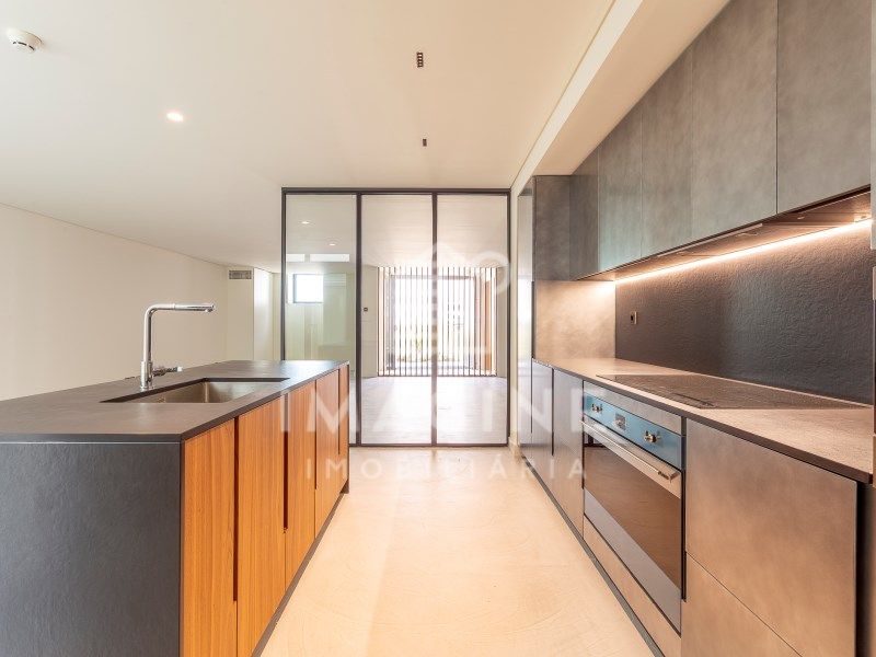 Property photo 2 of 73