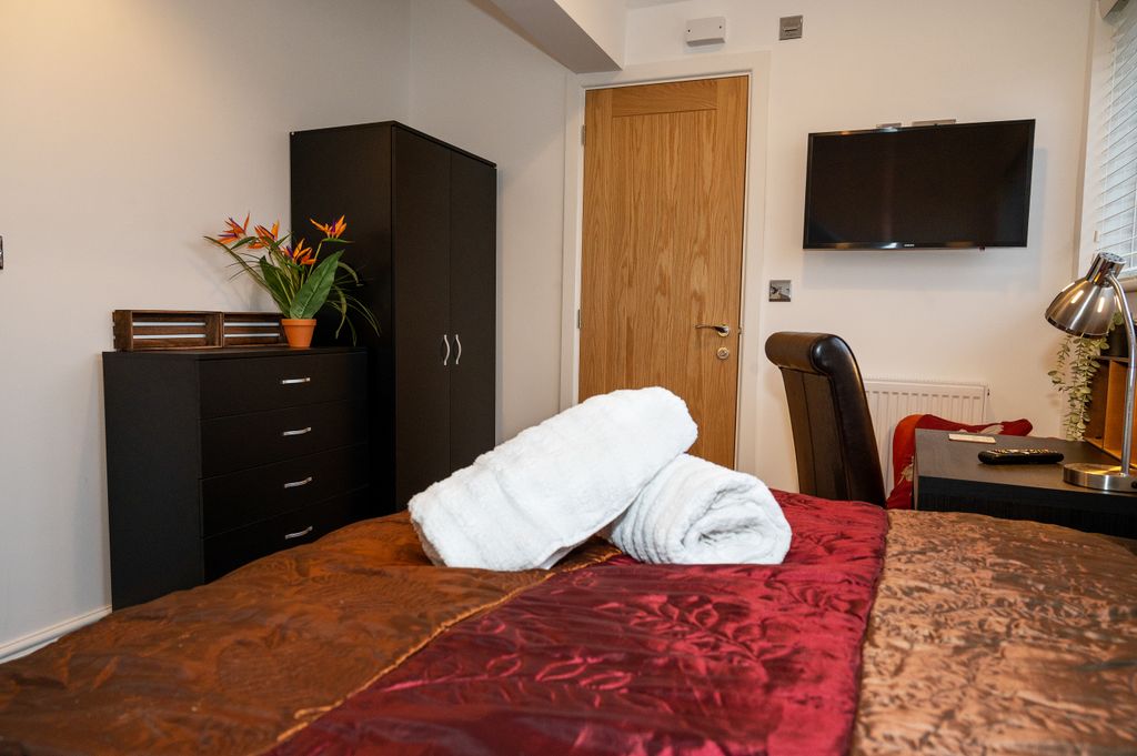 Property photo 3 of 11 Property