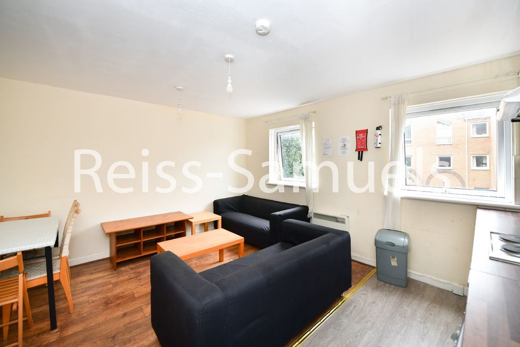Property photo 3 of 58