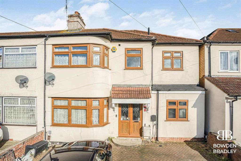 Property photo 1 of 19 Externals