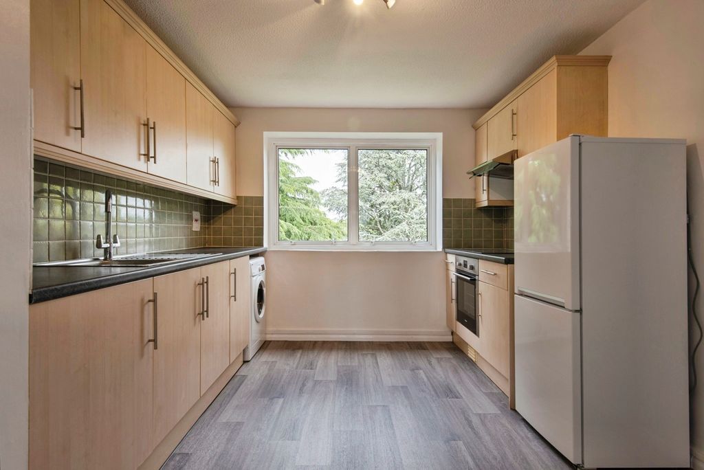 Property photo 2 of 24 Kitchen