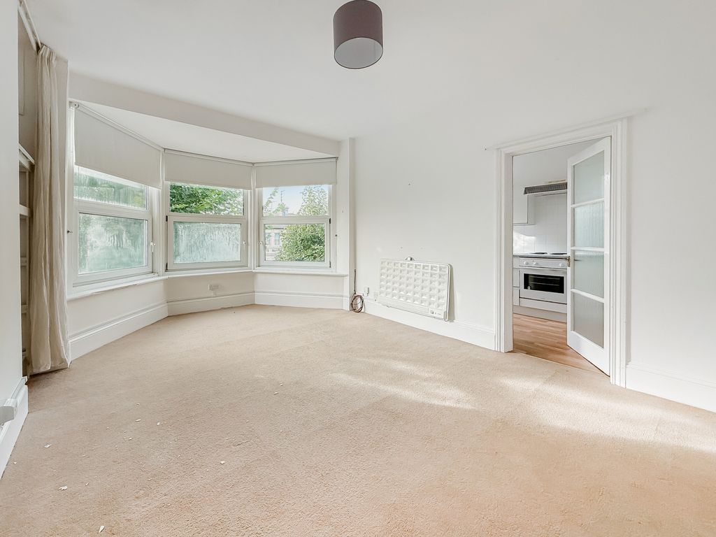 Property photo 2 of 6 Photo #2