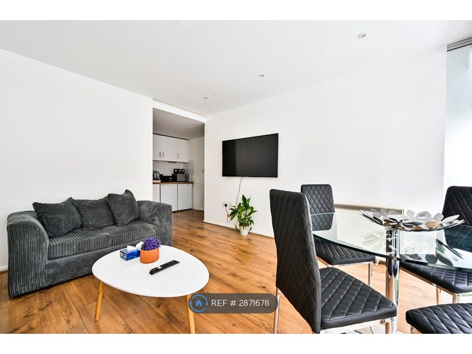 Property photo 3 of 8