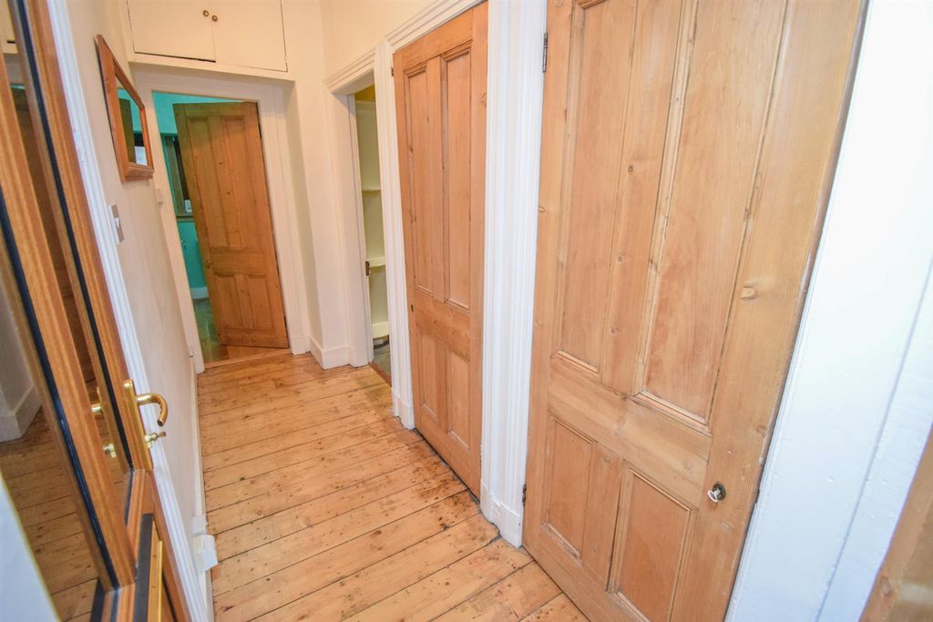Property photo 2 of 11 Hallway-2.Jpg