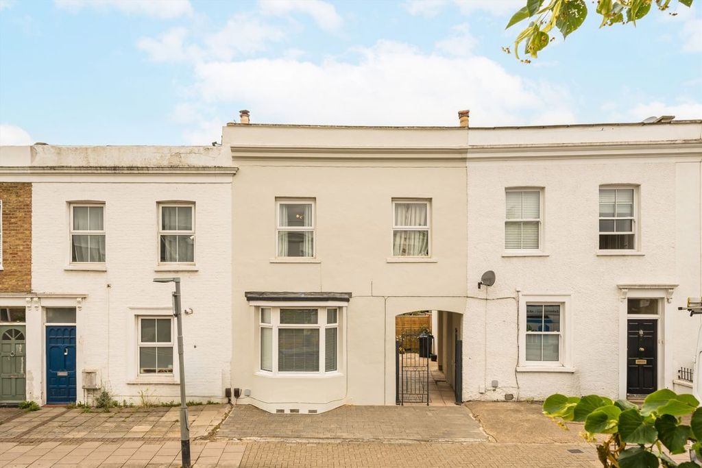 Property photo 1 of 6