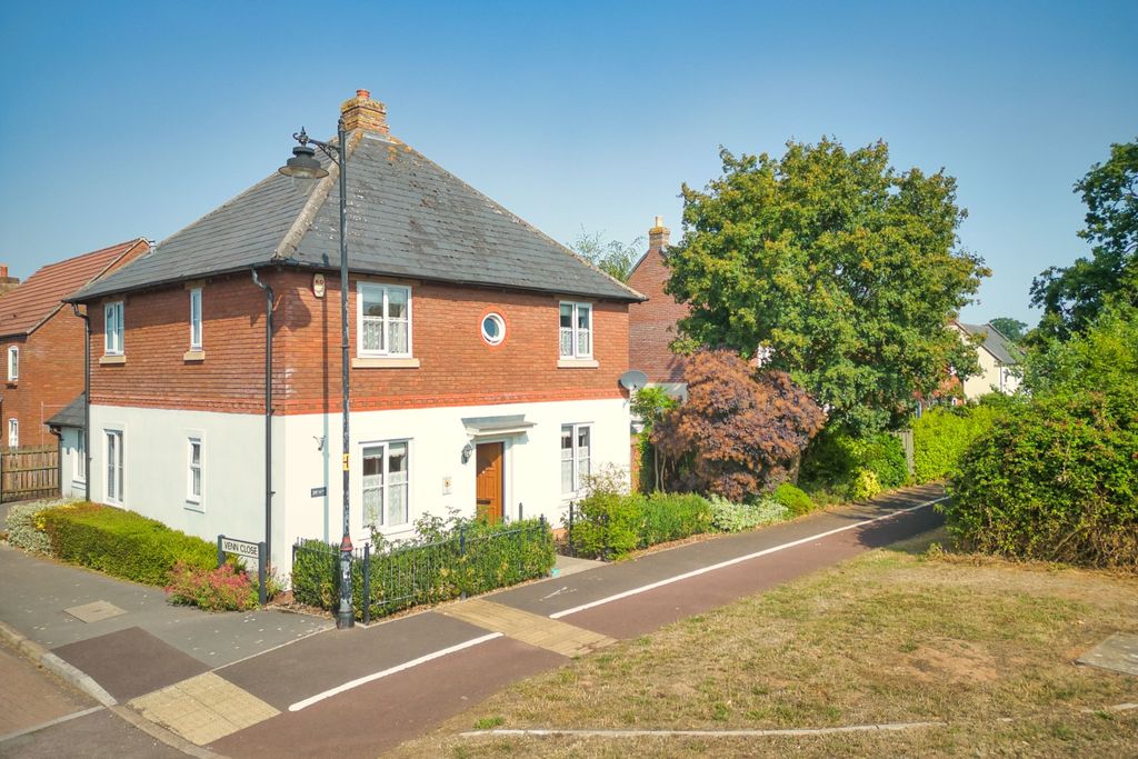 Property photo 1 of 32 Ewemove Taunton - Graham Way (7)