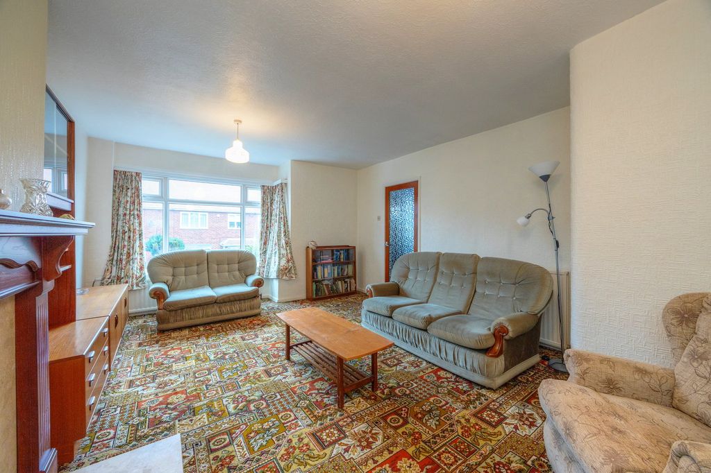 Property photo 3 of 23