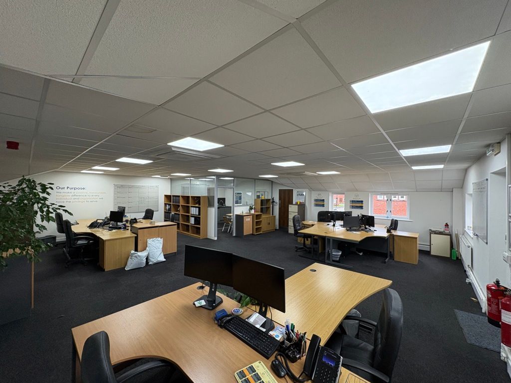 Property photo 3 of 10 Photo 3