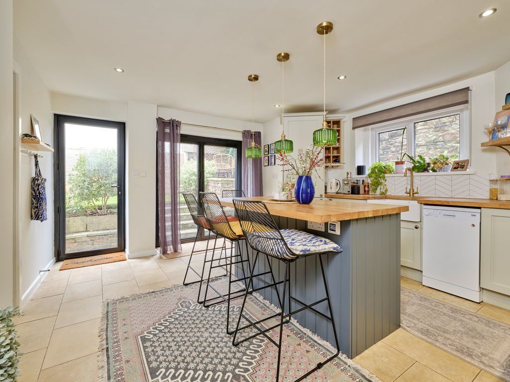 Property photo 1 of 15 Kitchen