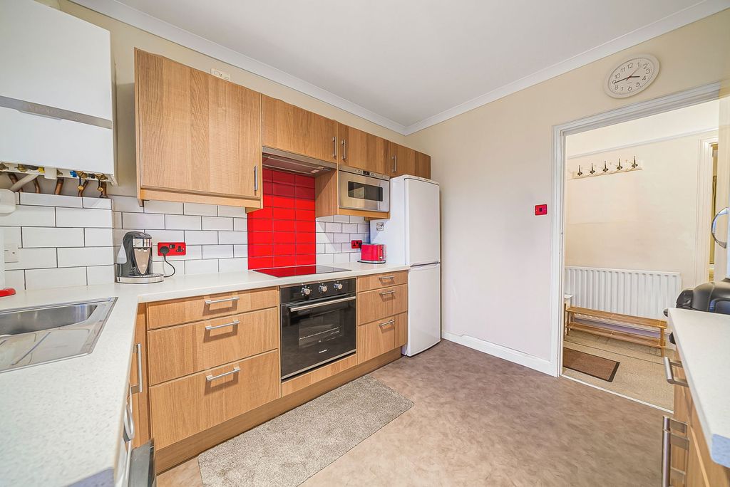 Property photo 2 of 15