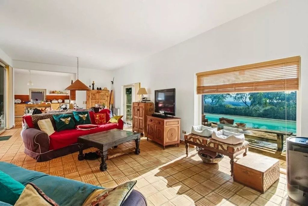 Property photo 3 of 53