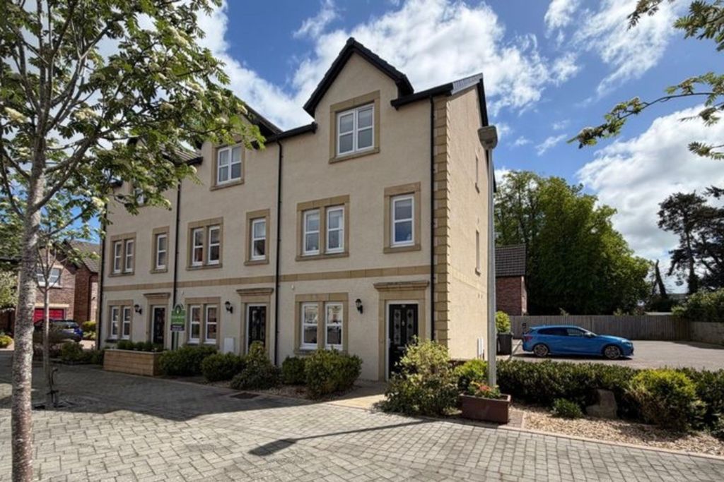 Property photo 1 of 19 Bishops Way
