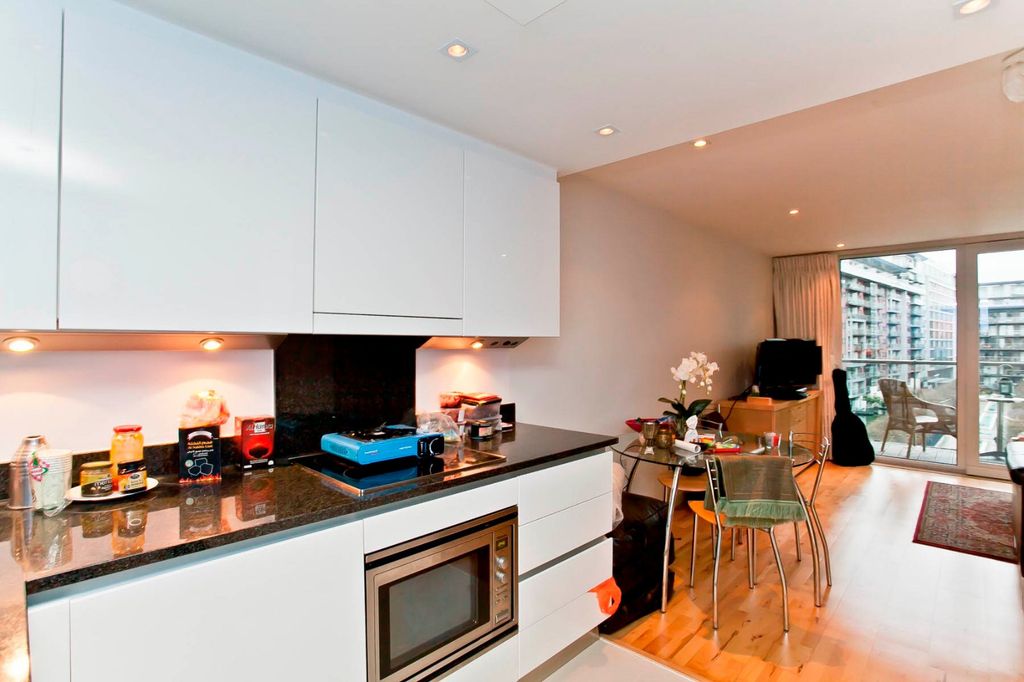 Property photo 3 of 14 Picture No. 30