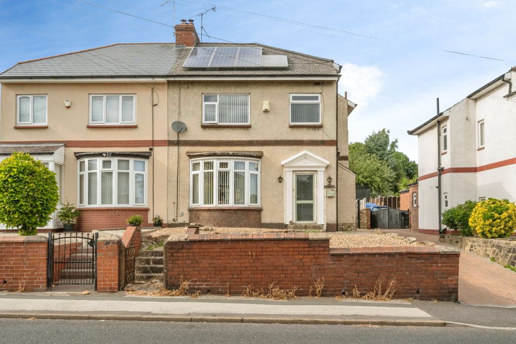 Property photo 2 of 23