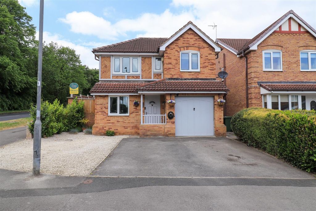 Property photo 1 of 16