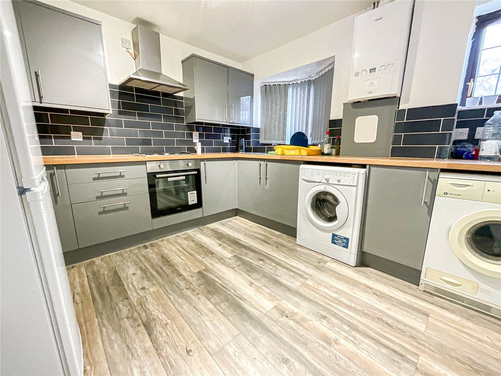 Property photo 2 of 10 Picture No. 04