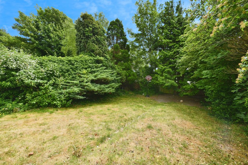 Property photo 3 of 18