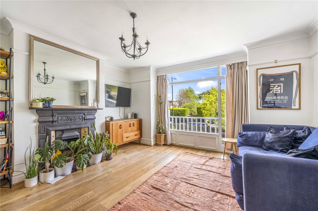 Property photo 3 of 11 Picture No. 34