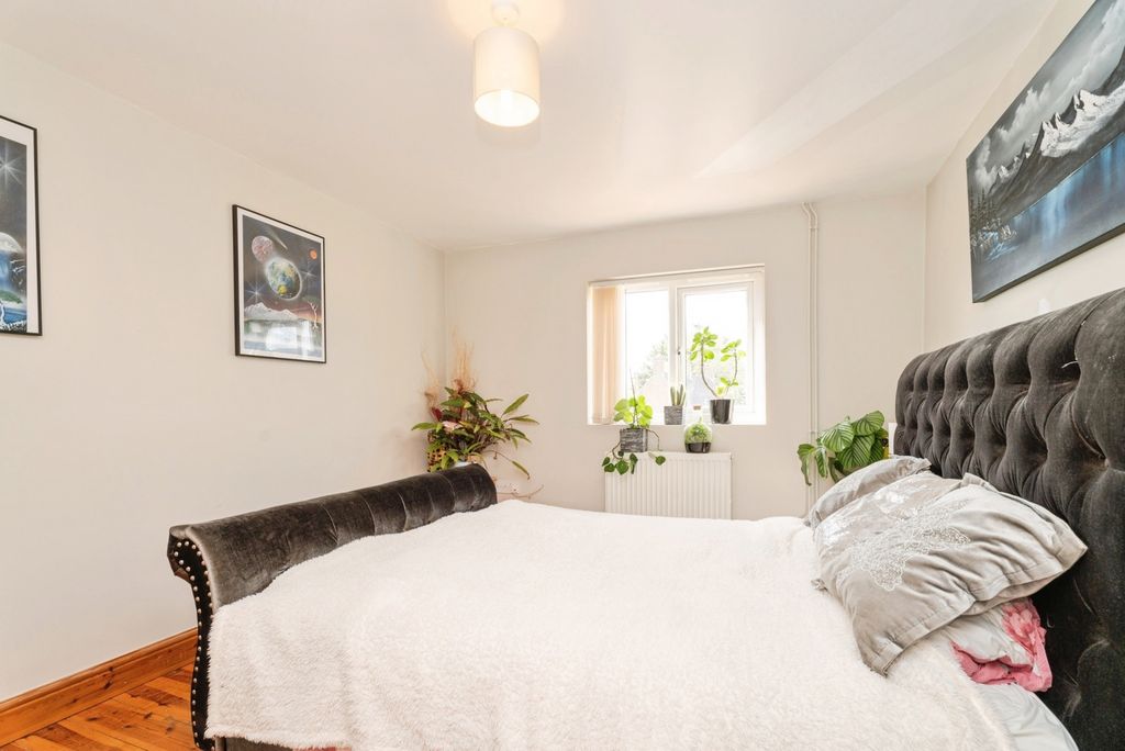 Additional image 10 of 4 bed semi-detached house for saleLancaster Avenue, Fakenham, Norfolk NR21
