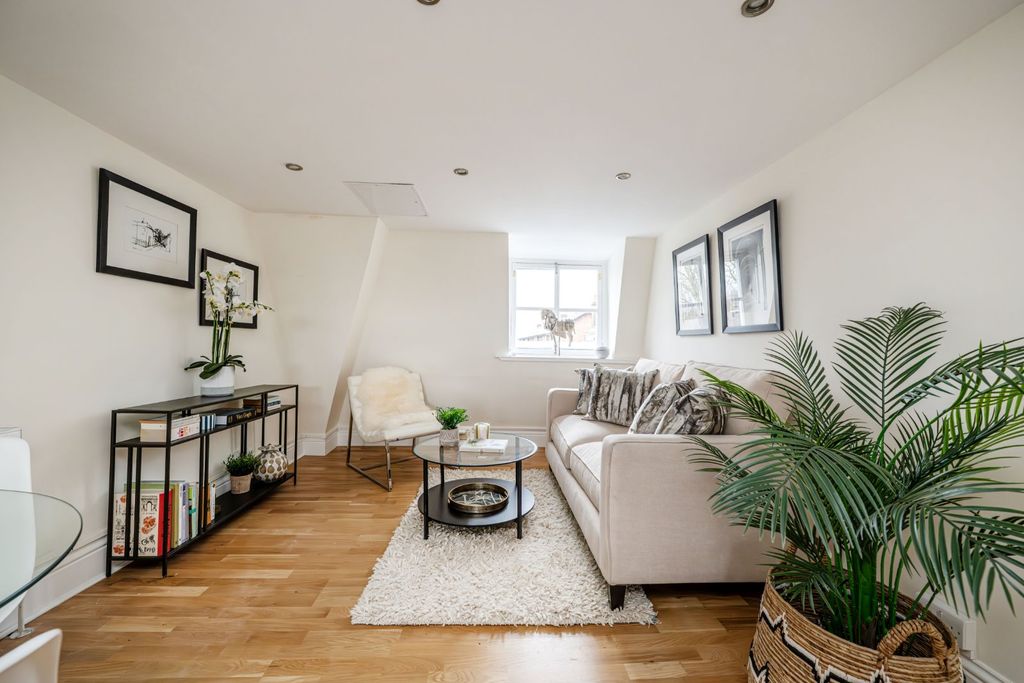 Property photo 2 of 13 Picture No. 22