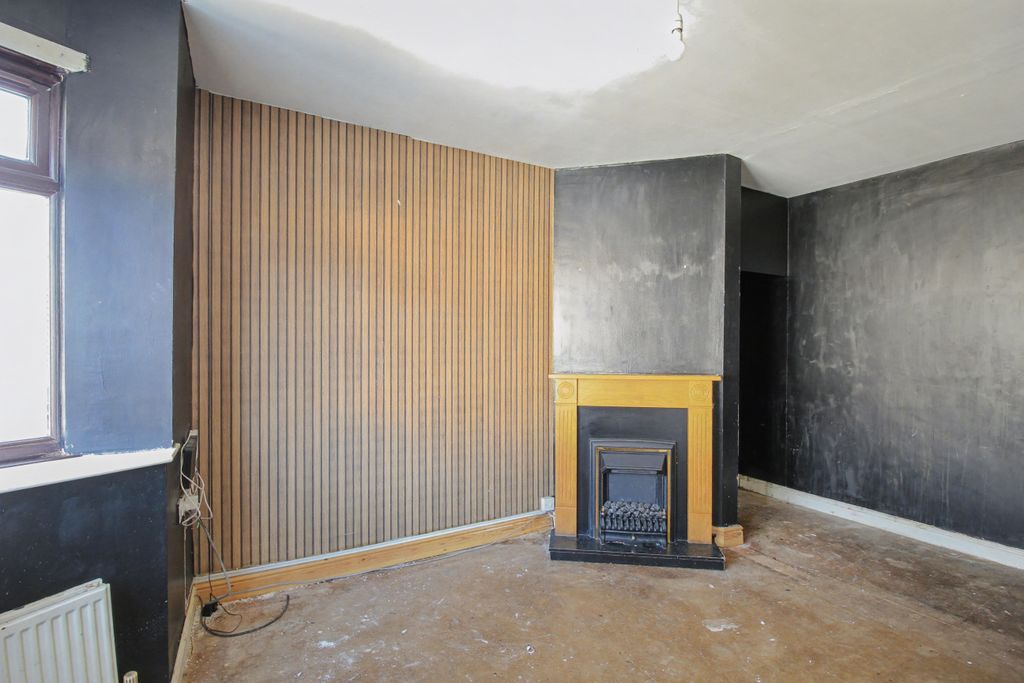 Property photo 3 of 15 1 Newbald Grove, North Hull Estate, Hull, East Yorkshire, Hu6 8Jr