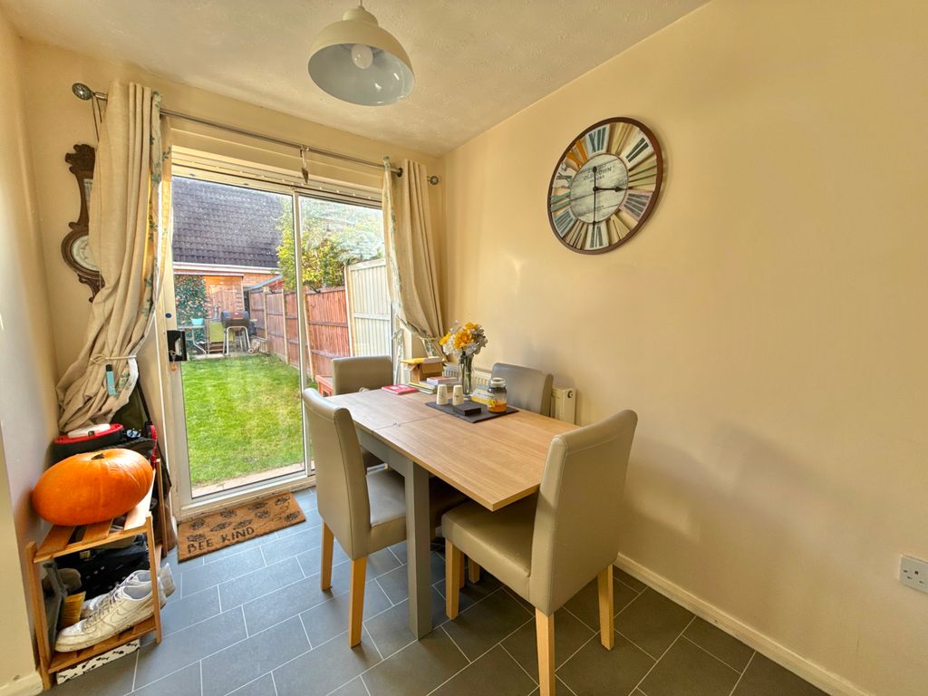 Property photo 3 of 11