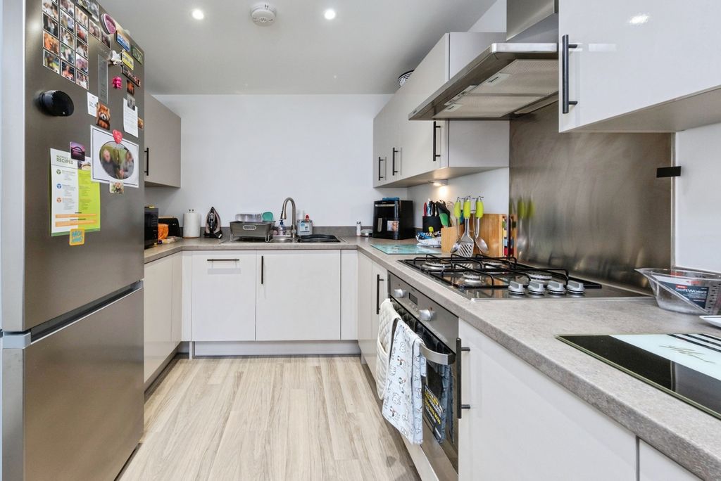 Property photo 3 of 13 Pbox-Img.Jpg