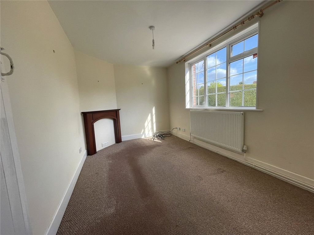 Property photo 3 of 9 Picture No. 12
