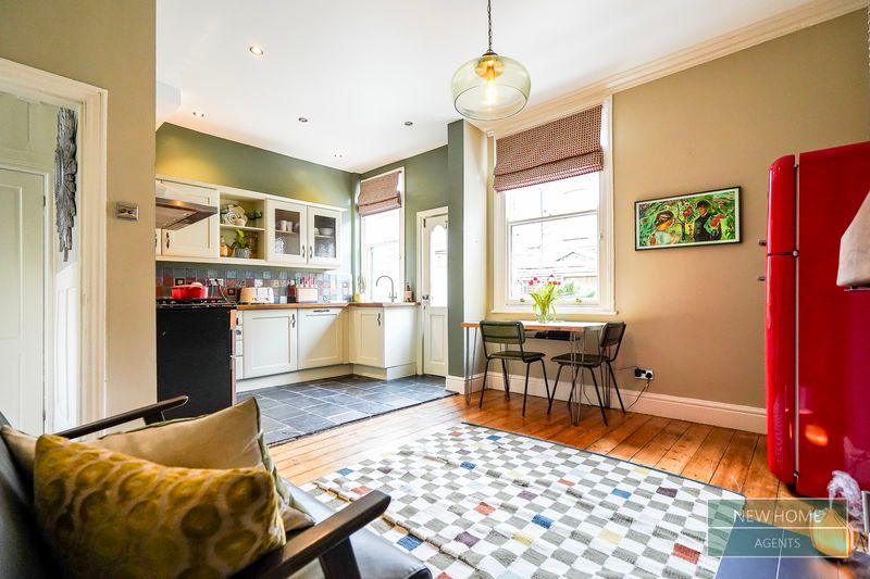 Property photo 2 of 22 Photo 8