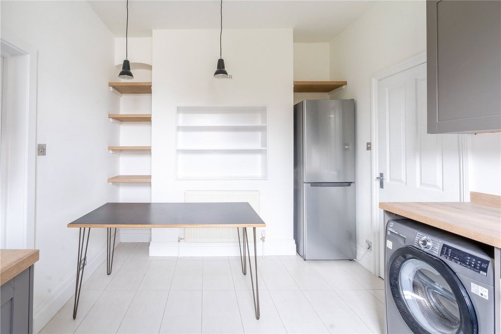 Property photo 2 of 9 Picture No. 05