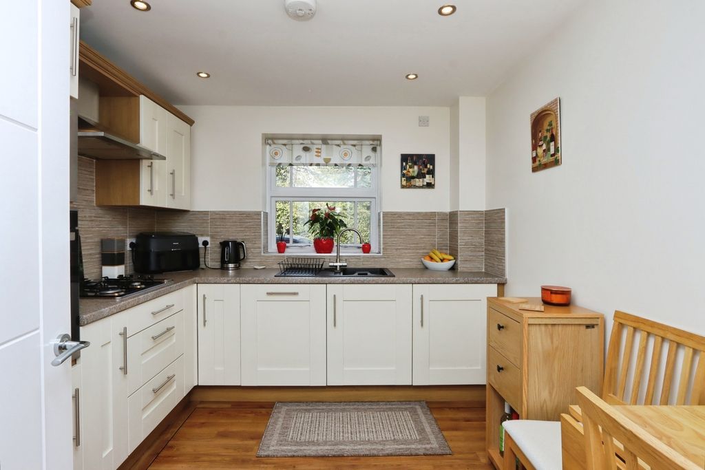 Property photo 2 of 14 Pbox-Img.Jpg