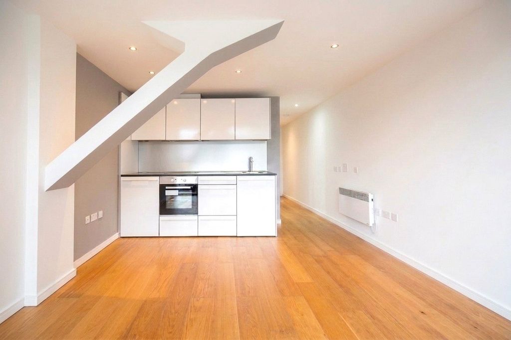 Property photo 2 of 9 Picture No. 06