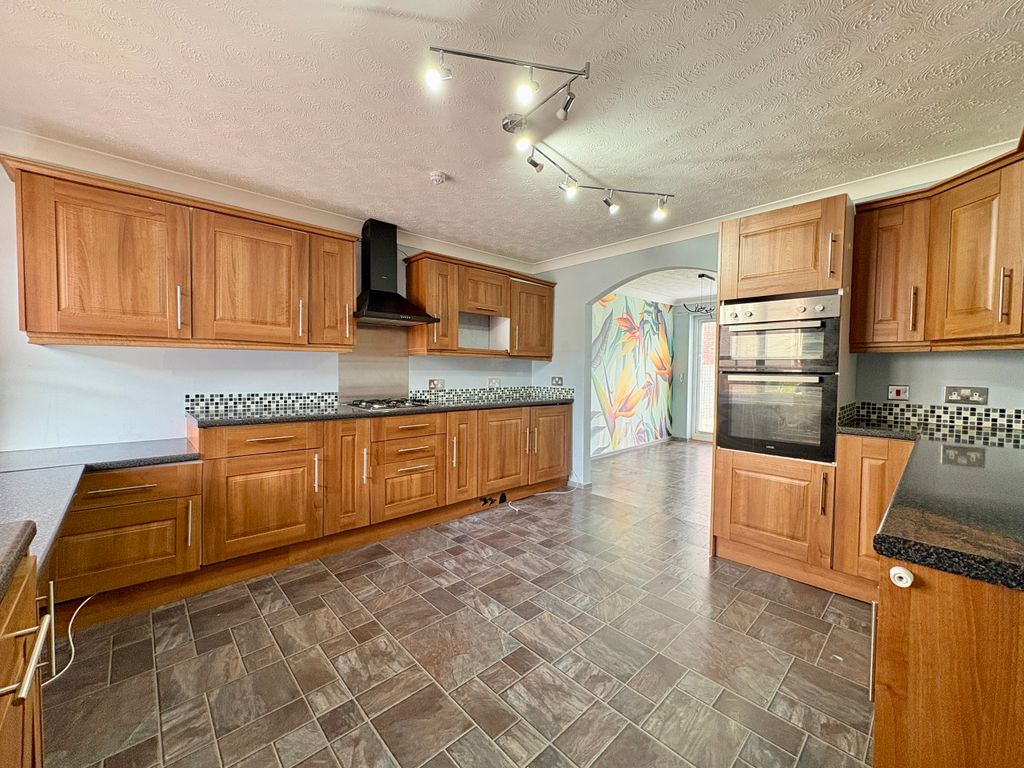 Property photo 2 of 21 Kitchen Priory