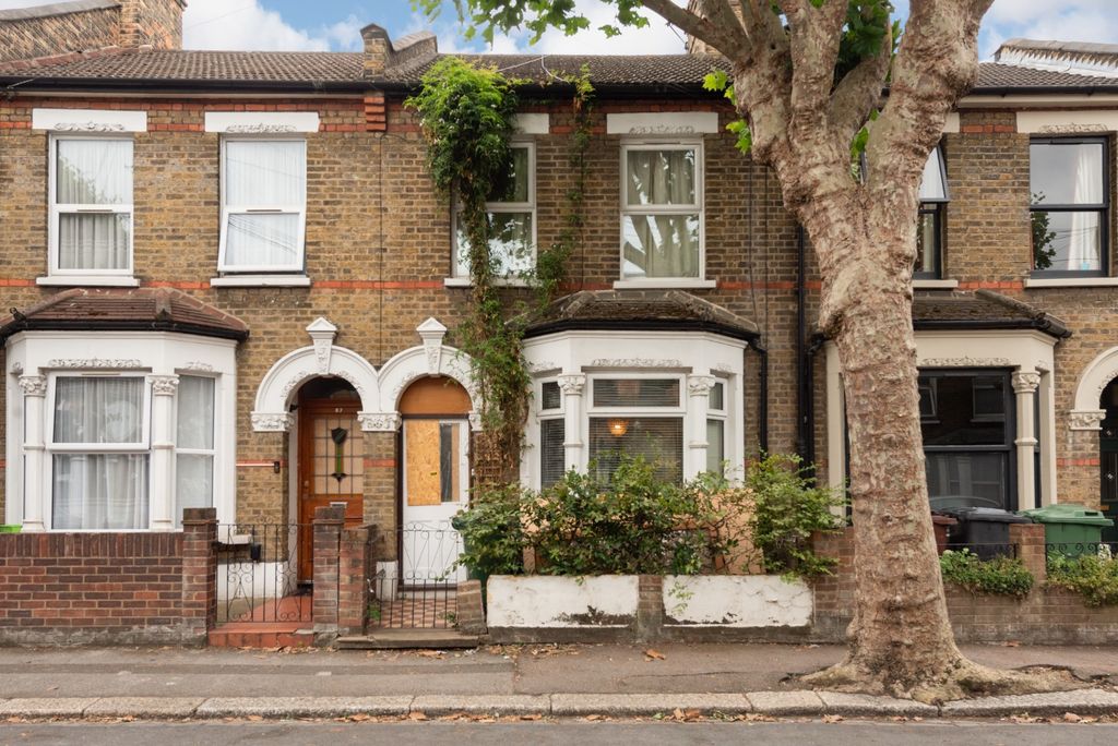 Property photo 1 of 11 4391680