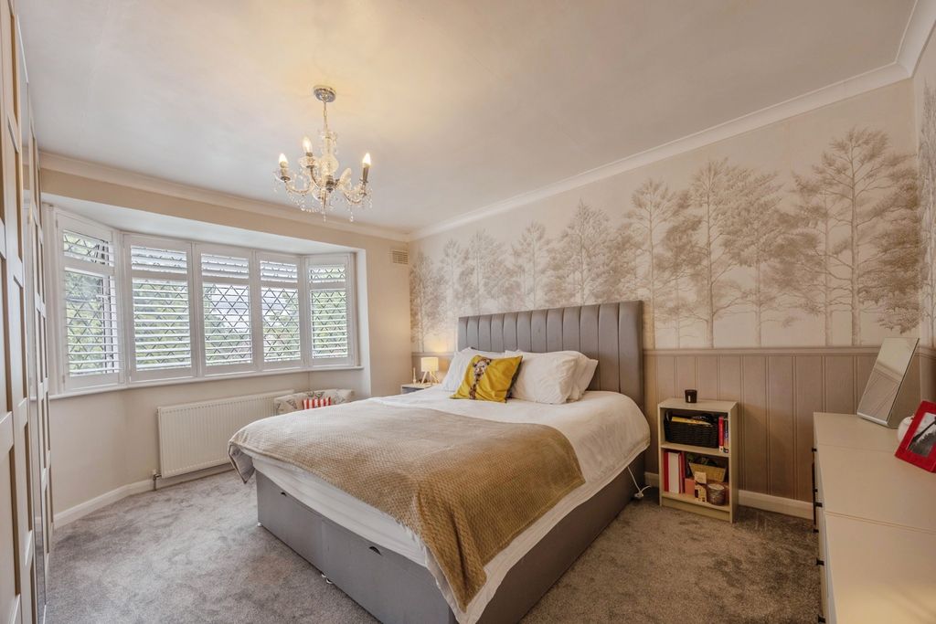 Property photo 3 of 24 Pbox-Img.Jpg