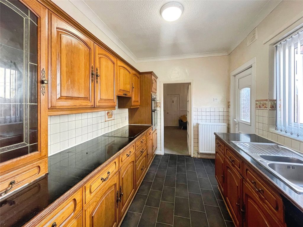 Property photo 3 of 19 Picture No. 15