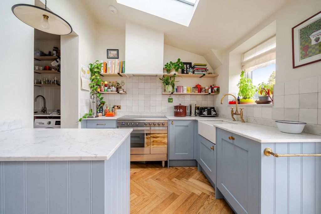 Property photo 3 of 24 Picture No. 14