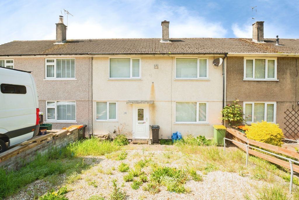 Property photo 1 of 18 Front