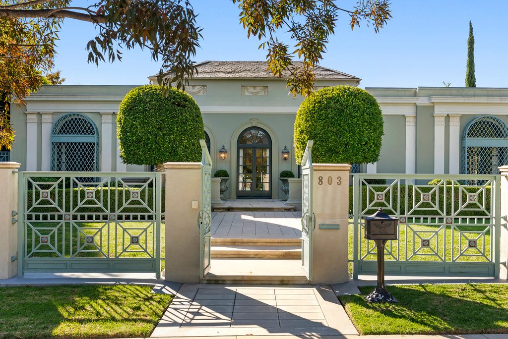 Property photo 1 of 62