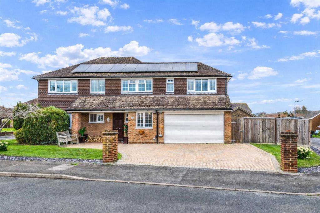 Property photo 1 of 25 11 Wilson Grove - Front Shot.Png