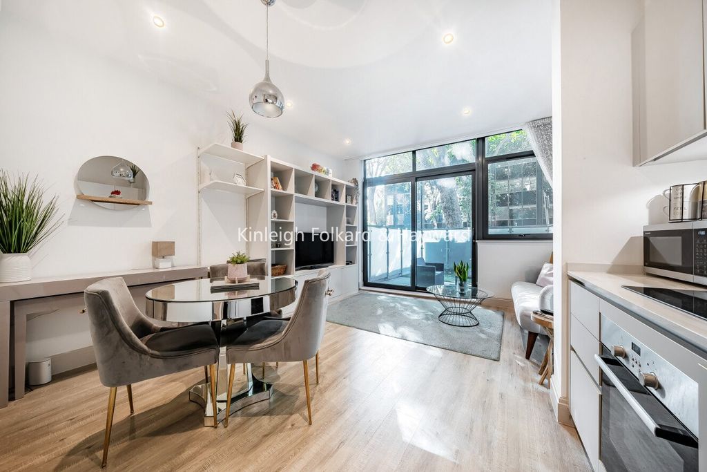 Property photo 3 of 19 Picture No. 41