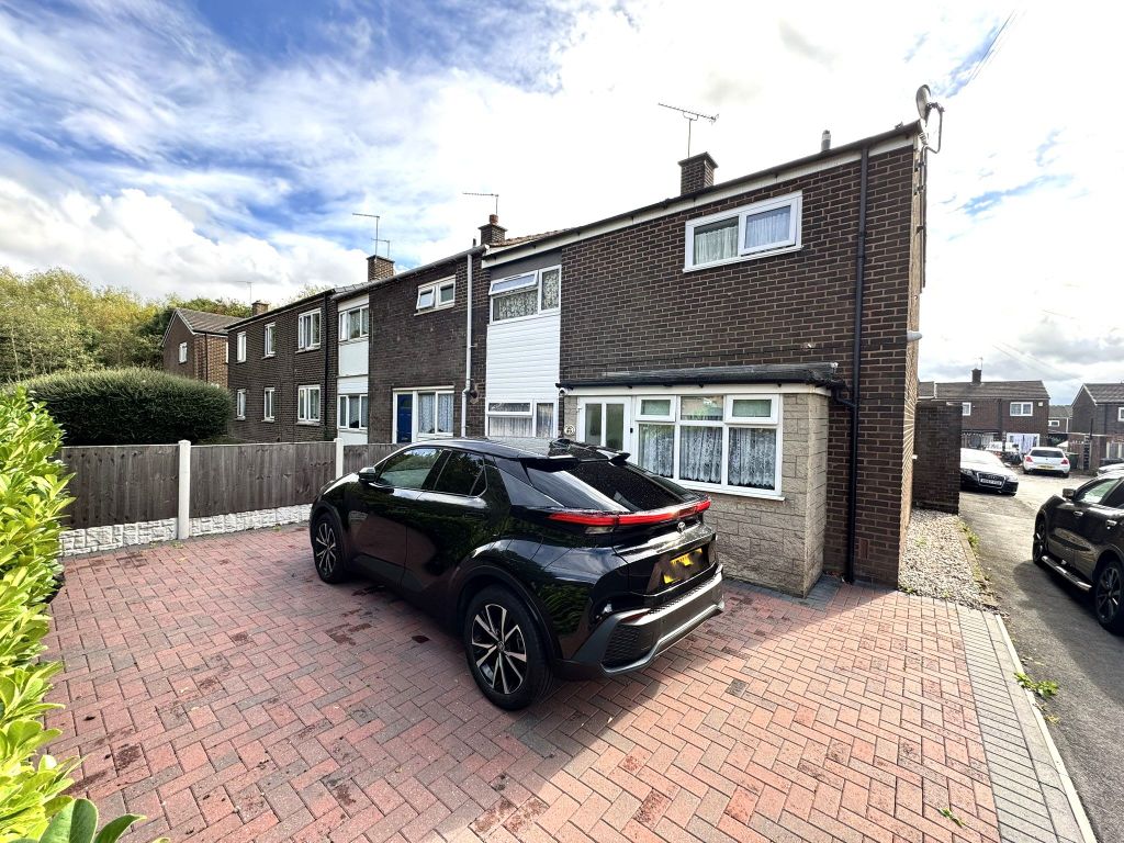 Property photo 2 of 27