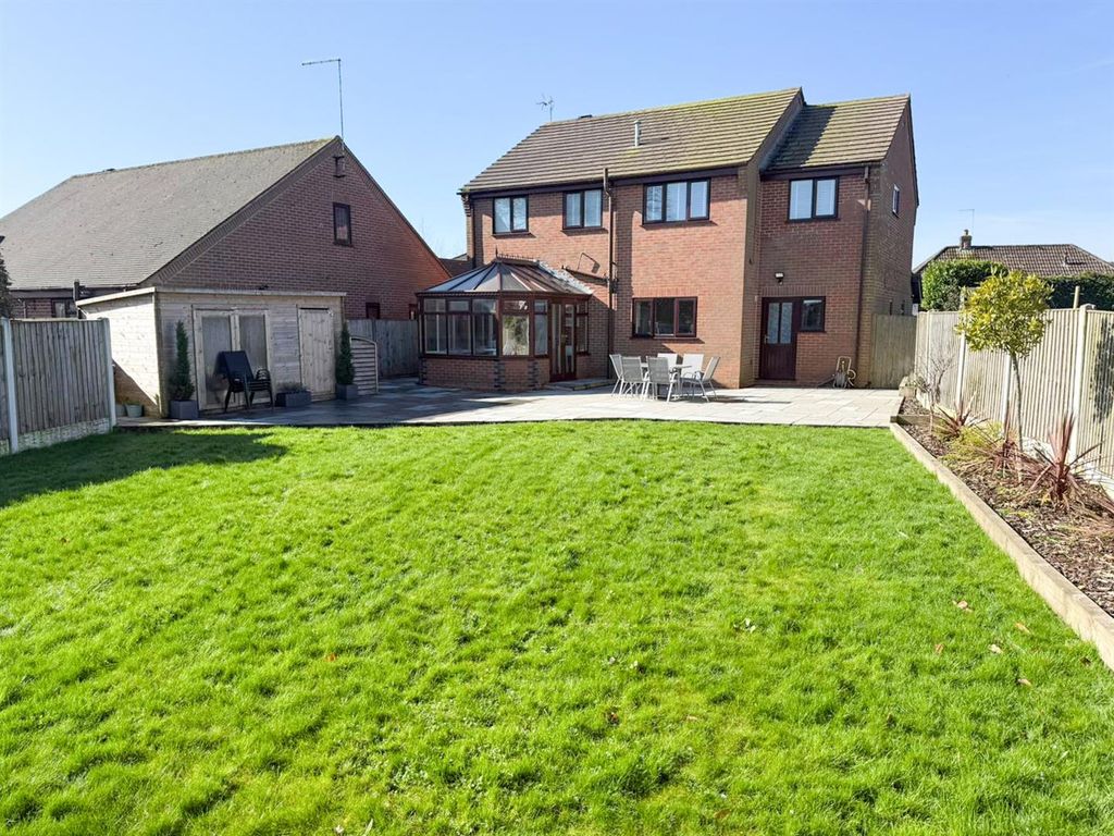 Property photo 3 of 23 4c17E25A-71Bd-4F46-B021-9Bb0d0302897 2.Jpg